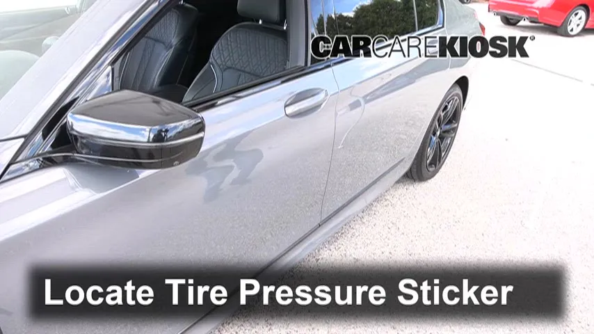 2022 BMW 750i xDrive 4.4L V8 Turbo Pneus et roues